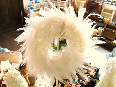 FEATHER　WREATH